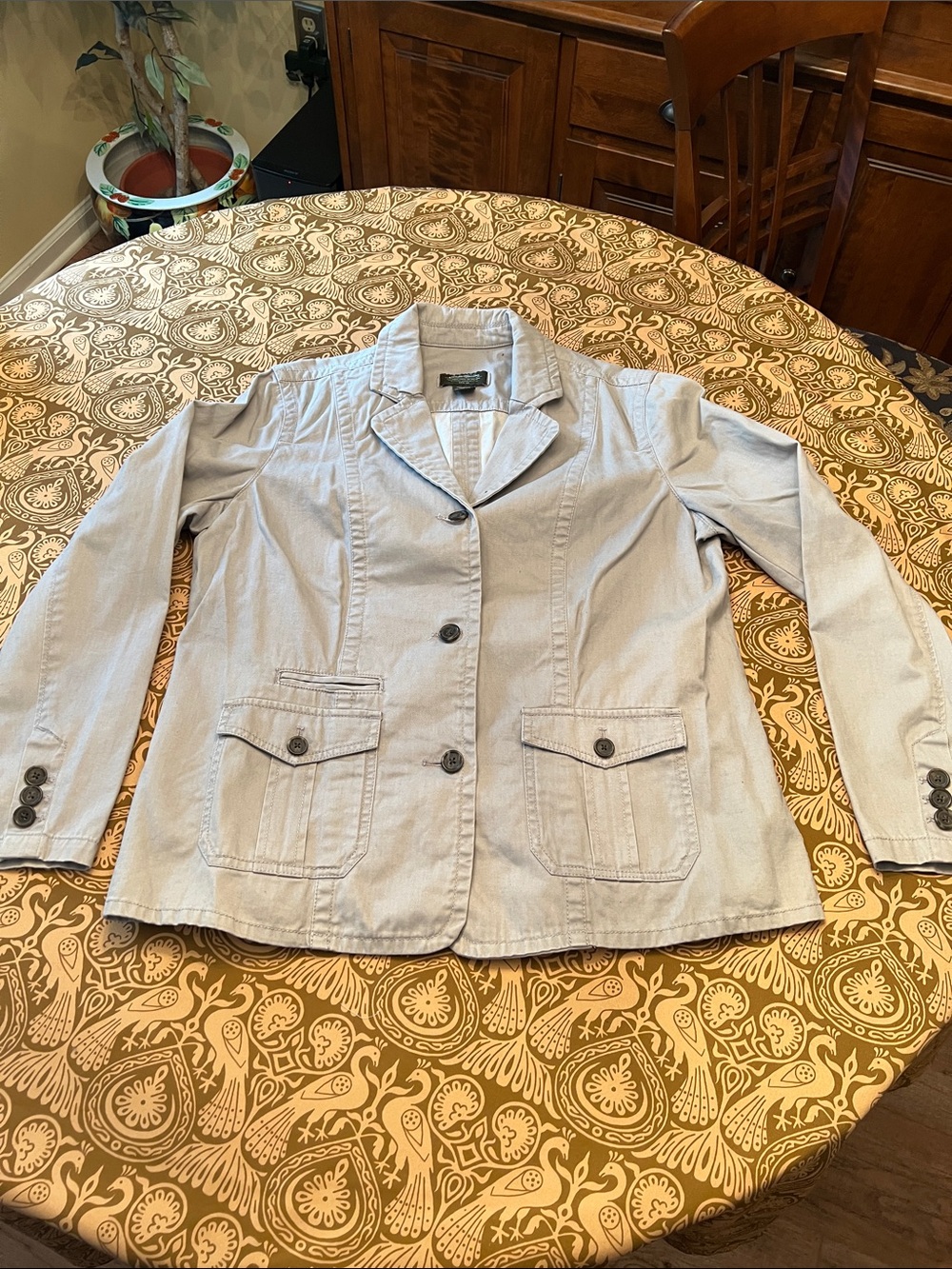Eddie Bauer Light Gray Women's Casual Blazer with Front Pockets